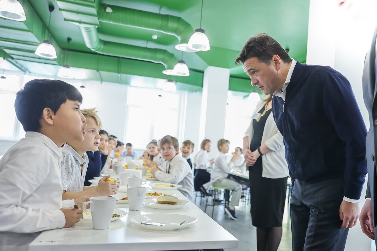 Андрей Воробьев губернатор московской области - Мини —  не значит ненастоящий: в Подмосковье открывают новые детские сады